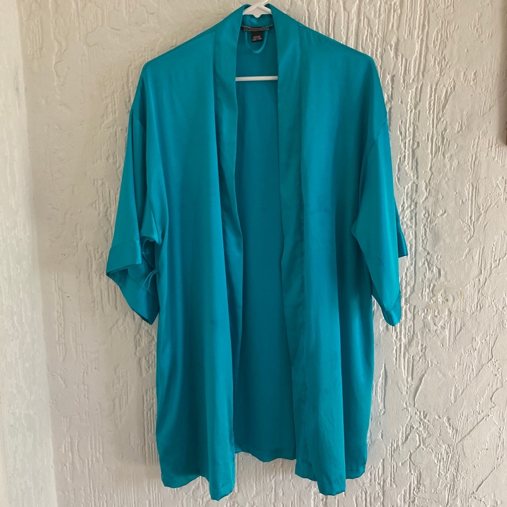 Victoria’s Secret Satin Robe Size XS Small